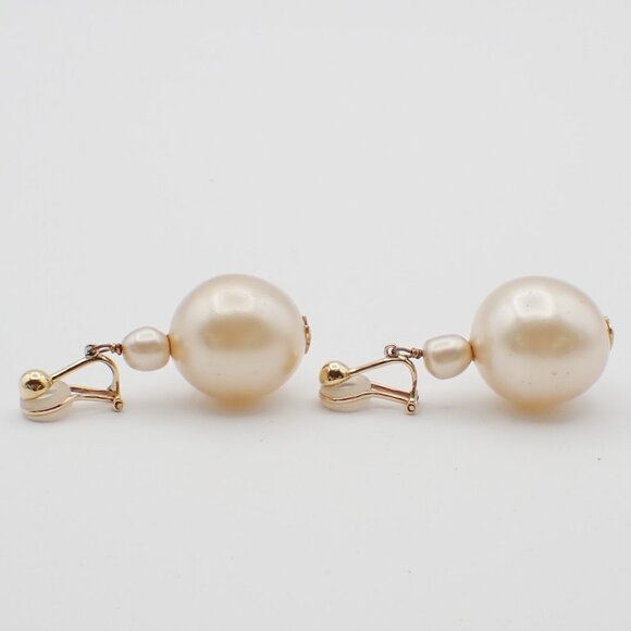 CHANEL CC Logo Imitation Pearl Dangle Drop Earrings Clip-On White - Picture 5 of 5